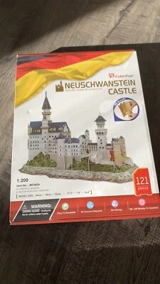 CubicFun 3D Puzzle Neuschwanstein Castle Germany 121 Pieces MC062h - Image 1 of 3