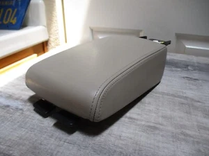 2005 2006 Nissan Altima Console Lid Armrest Storage Tan Beige Leather OEM Clean - Picture 1 of 15