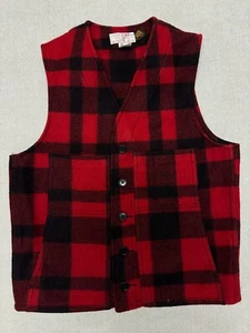 Filson Vest Size 40 (M) Style 20 Mackinaw 100% Virgin Wool USA Made Red Plaid - Picture 1 of 6