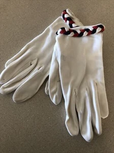 Vintage 1950's White Nylon Dress Gloves by Crescendoe Size B 7-7 1/2 - Picture 1 of 9