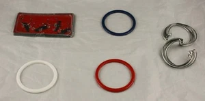 Lote de 4 dijes de vino vintage y 4 pulseras reutilizadas retro usadas C2O25 - Imagen 1 de 1