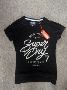 SUPERDRY NY T-shirt con tasca donna MEDIA manica corta fantasia - Foto 1 di 5