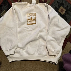 Adidas Herren Sweatshirt mit Rundhalsausschnitt - Weiß - Logo XXL Gebraucht. Kleine Halsflecken - Bild 1 von 8