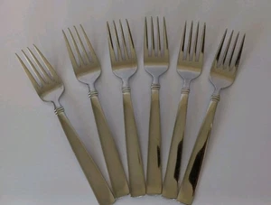 6 Reed & Barton REGENT Heritage Mint Stainless Glossy 7" Salad Forks - Picture 1 of 6