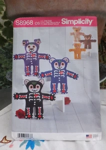 Vintage  USA Simplicity Un used Teddy Bear Pattern S8968 un Cut - Picture 1 of 3