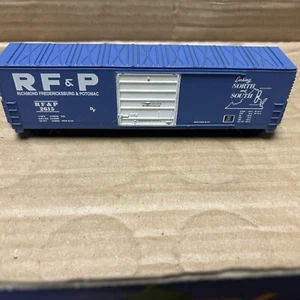 2 HO SCALE, RF & P 2615, RICHMOND FREDRICKSBURG & POTOMAC, 50' PLUG DOOR BOX CAR - Picture 1 of 7