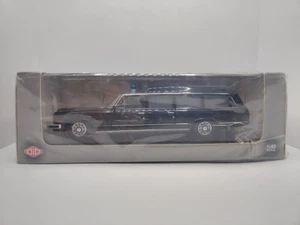 DIP Models 1/43 ZIL-41042 Ambulance 1986. Extremely Rare!  - Picture 1 of 24