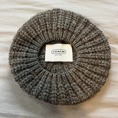 Sombrero boina de punto Coach gris alpaca topo nuevo sin etiquetas Foto 1 de 4