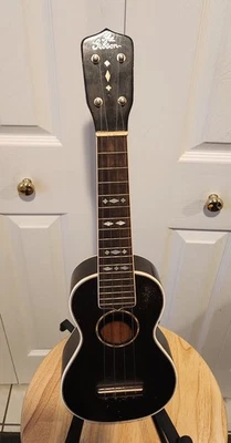 Vintage Pre-War Gibson Model 3 Mahogany Ukulele w/Original Case - Image 1 of 4