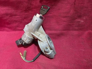 1983 Honda Civic Ignition Lock and Switch Assembly with Key. (2668A) - Picture 1 of 5