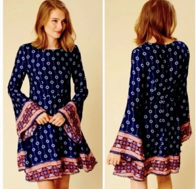 Vestido barraca Altar’d State Juneau azul linha A manga sino acabamento pom boho tamanho M - Imagem 1 de 4