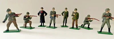 Vintage Blue Box Metal WWII  Army Soldier Men 8 Pieces , 7 Numbered (#9, 11-16) - Image 1 of 4