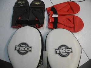 TKO punching hand pads with two sets of gloves (small) - Picture 1 of 9