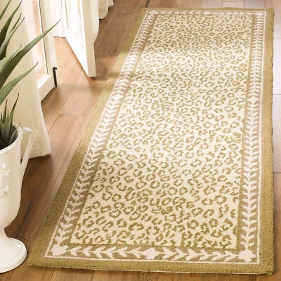 Safavieh Chelsea IVORY 2'-6" X 10' Runner - HK15B-210 - Image 1 of 3