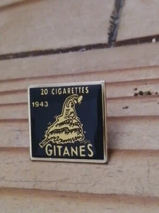 Pin's Pins Pin Enamel D Cigarette Tabac Logo  "Gitanes 1943"  - Imagen 1 de 4