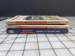 Ww4 3 Choose Your Own Adventure 22 Space Patrol 31 Some Vampire Express 3000 - Foto 1 di 17