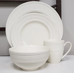 Kate Spade Dinnerware Fair Harbor WHITE TRUFFLE 4Pc Set Never Used BRAND NEW - Picture 1 of 3
