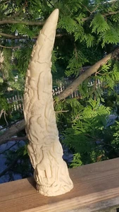VINTAGE HAND CARVED RESIN ELEPHANT TUSK ANIMAL JUNGLE THEME MONKEY GIRAFFE 16" - Picture 1 of 19