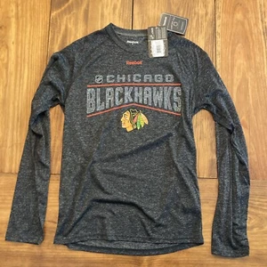 NWT Reebok Chicago Blackhawks NHL Womens Small Heathered Long Sleeve T-Shirt - Picture 1 of 5