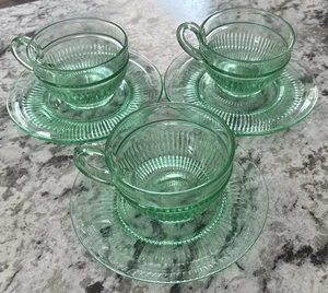 Set Of 3 Adam’s Rib By Diamond Glass Company Teacups and Saucers Green Glows - Picture 1 of 13