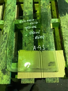 Renault Clio MK2 2001-2006 Fahrer OSR hinten kleine Viertelscheibe 5DR (A-93 - Bild 1 von 3