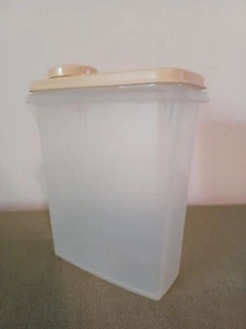 Contenedor pequeño de cereales junior Tupperware 499-7 tapa abatible de sello 509-11 vintage - Imagen 1 de 3