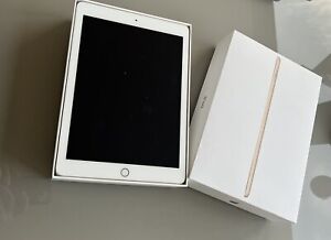 Apple iPad (5^ generazione) 32gb Wifi 9,7" White/Gold (Bianco/Oro)