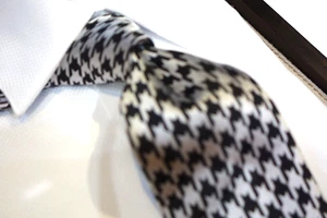 Corbata Talavari negra gris ish blanca pata de gallo - Imagen 1 de 2