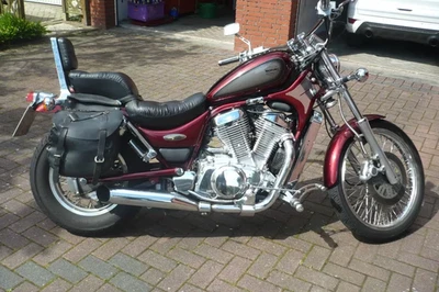 Motorrad  SUZUKI  VS 800 52B - Bild 1 von 4