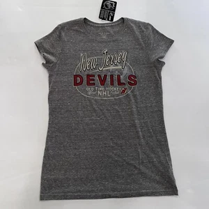 New Jersey Devils NJ NHL Women’s T shirt Short Sleeve size Large NWT - Picture 1 of 4