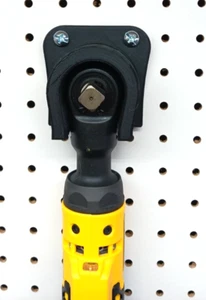 Dewalt EXTREME 12V 1/4" Ratchet Hanger for Pegboard & T-Slot Boards - Picture 1 of 5