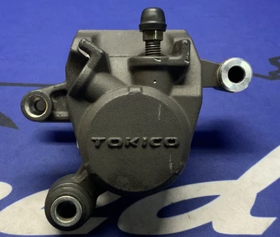 Conjunto de pinza de freno trasera Suzuki GSXR 600/750 2006, 2007 OEM 69100-01H00-999 Foto 1 de 4