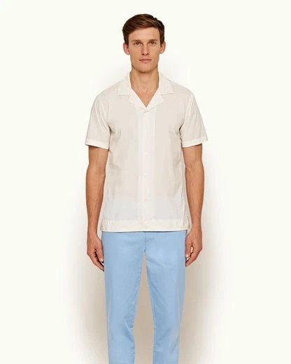 Camisa Orlebar Marrón Golden Gun Cuello Capri Hombres Mediana Marfil 007 James Bond $295 Foto 1 de 4