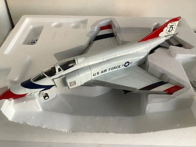 Franklin Mint 98000 1:48 McDonnell Douglas F-4 Phantom II USAF Thunderbirds MIB - Bild 1 von 4