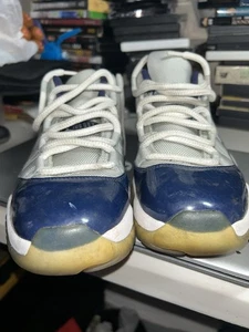 Jordan 11 Low Georgetown Size 9 2015 - Picture 1 of 7
