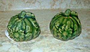 NEW Cracker Barrel Mini Fall Green Leaf Squash Pumpkin 2018 Salt Pepper Shaker - Picture 1 of 4