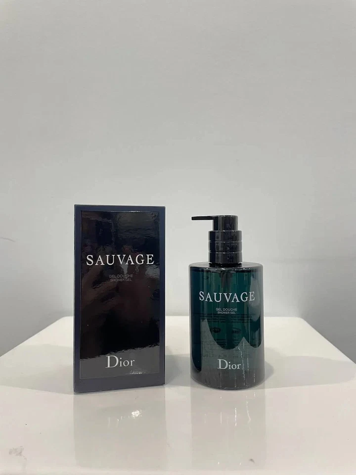 GEL DE DUCHA SAUVAGE CH.DIOR 8,4 OZ PARA HOMBRE - NUEVO EN CAJA - Envío gratuito Foto 1 de 1