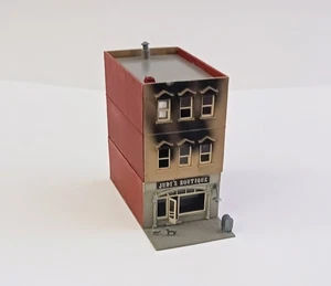 MODEL POWER BY POLA HO SCALE JUDY'S BOUTIQUE BUILDING - Picture 1 of 7