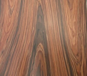 Chapa de madera compuesta de palo de rosa 24"" x 96"" con palo de cáscara PSA 1/40"" de espesor # 2305 - Imagen 1 de 12