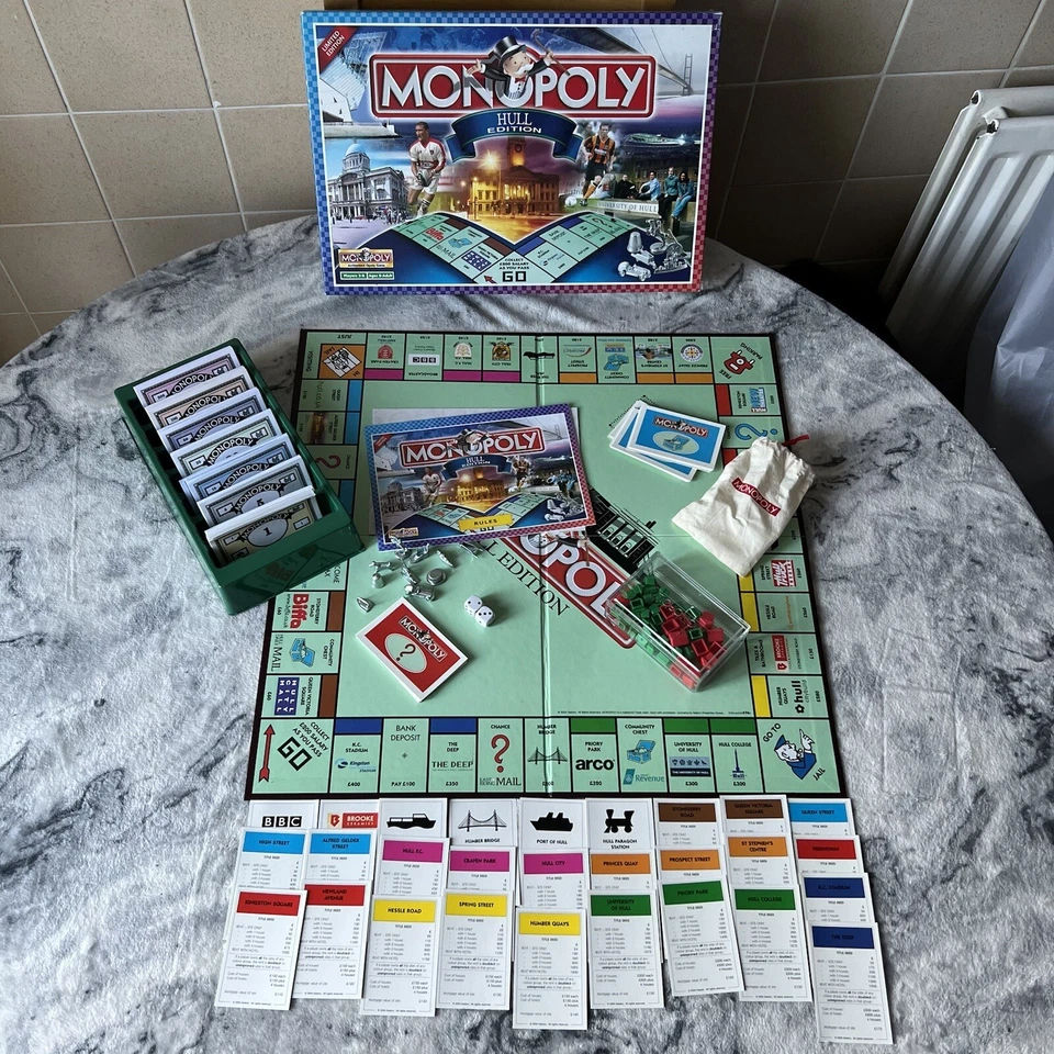 Monopoly Hull Edition Winning Moves 2004 Limited Edition Board Game Complete Fun - Image 1 of 4