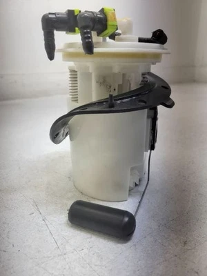 Conjunto de bomba de combustible Subaru Impreza 2012-2014 2,0 L 42021FJ000 *no turbo* Foto 1 de 4