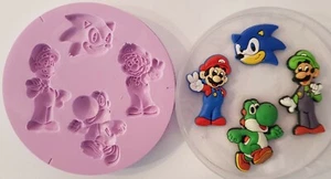 NINETENDO FIGUREN SILIKONFORM FÜR TORTENAUFLEGER SCHOKOLADE, TON ETC. - Bild 1 von 1