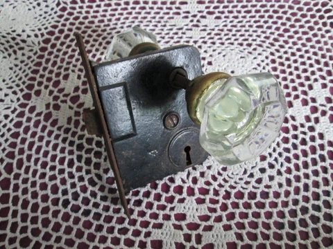 Vintage 8 Point Glass Door Knobs w/ Door Lock Latch NO KEY Cover
