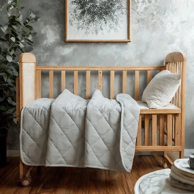 Manta de bebé ligera edredón alternativo para cuna para niño pequeño Foto 1 de 4