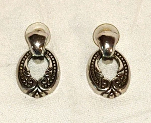 Pendientes Brighton Allegro Retirados Gruesos Puerta Llamadura Poste Plata Pergamino - Imagen 1 de 2