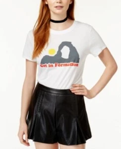 Sub_Urban Riot Damen Get in Formation Grafik T-Shirt, Medium, 3ZR-B2,bs - Bild 1 von 1