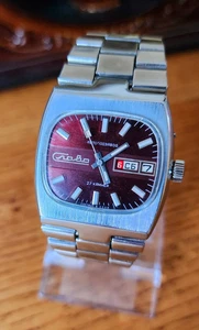 Vintage watch SLAVA. Tank. Red dial. Automatic. Cal. 2427. Soviet. MADE IN USSR. - Picture 1 of 22