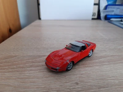 1982 Chevrolet Corvette (1/64) Red - Welly - Photo 1/4