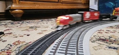 Life-Like HO Scale Santa Fe F7A Diesel Locomotive  - Image 1 of 4