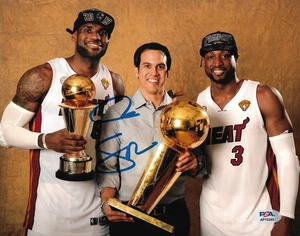 ERIK SPOELSTRA foto firmata autografata MIAMI HEAT 8X10 TROFEO con COA PSA AP70345 - Foto 1 di 1